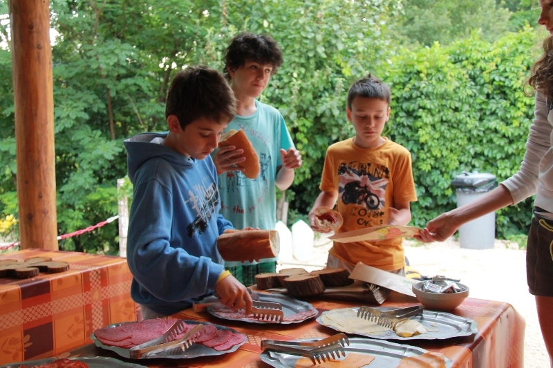 Village Camps International Summer Camp Ard&egrave;che, France 2019-07-26 https://www.villagecamps.com/journals_admin/images/646-22-17-07-2013.jpg lossless (7).jpg